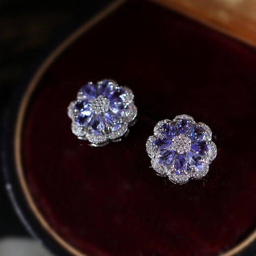 Puli S925 sterling silver earrings, high-end and elegant natural tanzanite sterling silver purple flower ear piercing earrings 138