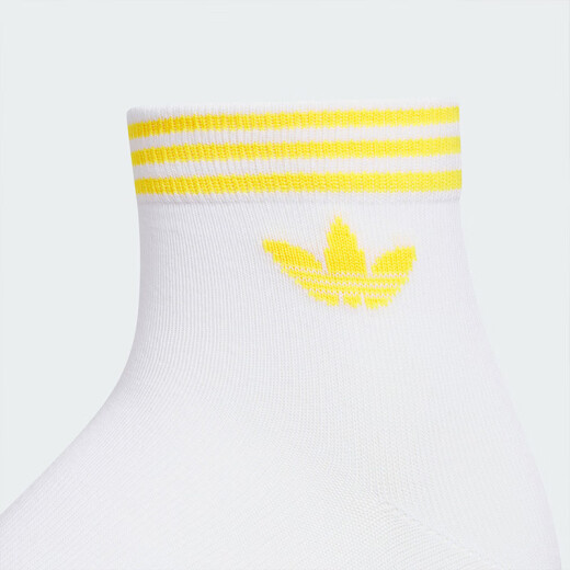 阿迪达斯 （adidas）袜子男袜女袜 夏季新款训练袜子透气亲肤休闲袜短筒低帮袜三双装 KA9277/白/深黄/鸟羽蓝/森林绿 M