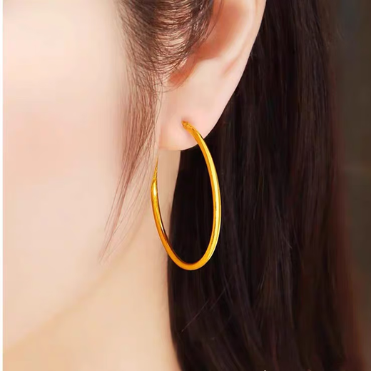 Chinese Valentine's Day gold earrings European and American fashion temperament 18k gold large hoop earrings for your girlfriend. The same style 60mm earrings from the gold store