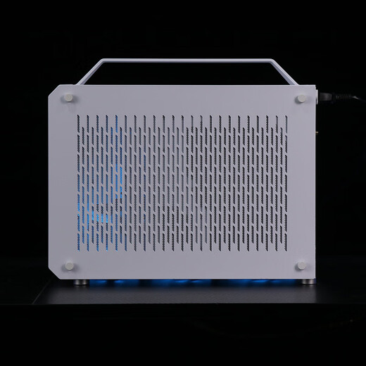 Gigabyte RTX5090D/5080 Mechanical Master C+MAX white mini water-cooled game console DIY assembly computer design portable small steel gun desktop machine six 9950X3D/32G/2T/5090DV2