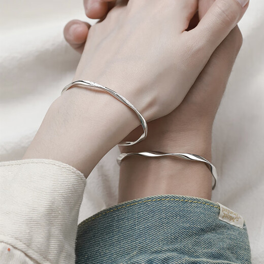 WOUG Möbius Ring Couple Bracelet Pure Silver Bracelet Men and Women Light Luxury Niche Chinese Valentine's Day Möbius Ring Bracelet Women's Bow Gift Box + Certificate