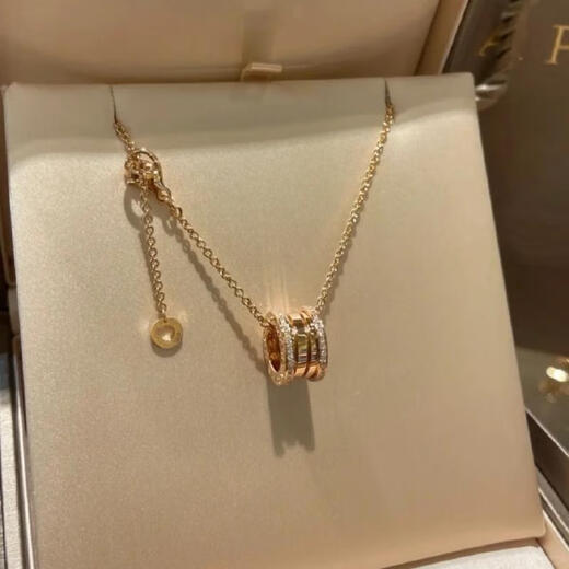 Oein18k rose gold spring necklace women's 24 new counter same style au750 small waist black and white ceramic jewelry pendant large spring necklace no diamond rose gold