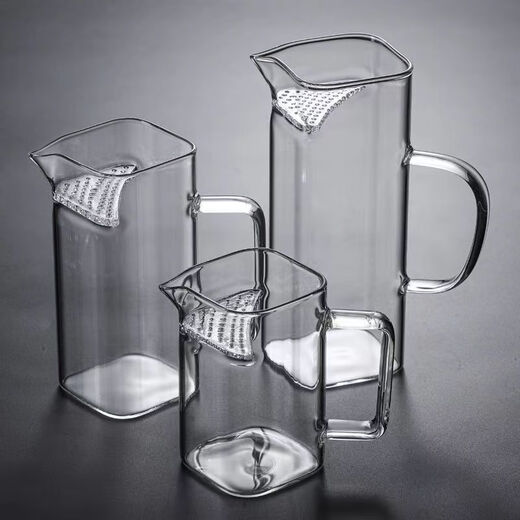 ENSHOUSU Épaissined carré Crescent Verre Fair Cup de thé domestique Diviseur de thé à la chaleur Fleurée de thé à la chaleur Ensemble accessoires de thé Kung Fu Filtre Thé 12023 MODE CRYPTION THE-258ML Square Moon