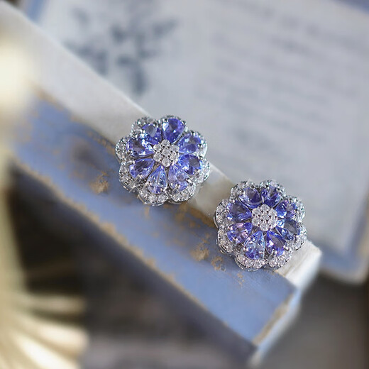 Puli S925 sterling silver earrings, high-end and elegant natural tanzanite sterling silver purple flower ear piercing earrings 138