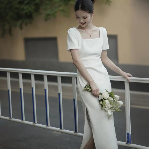 康美诗白色轻婚纱新娘法式方领短袖修身长款小白裙订婚结婚小礼服连衣裙 吊带版乳白色 XS