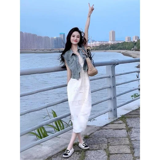 FHHUABD French long skirt seaside vacation white suspender dress texture 2025 women's summer new suit temperament suspender dress 694# [high-quality version] L [Suggested 105-120Jin [Jin equals 0.5 kg]]