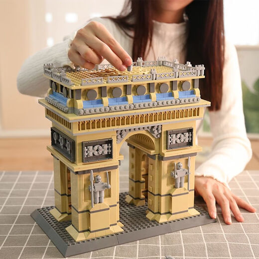Torre de grúa amarilla Wange Tengwang Pavilion Mundial Modelo de construcción de puntos de referencia pequeños bloques de construcción de partículas adornos de la sala de estar juguetes 5219 Moscú Kremlin Bell Tower 1047