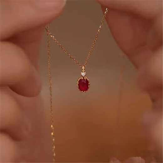 Hunter 18k gold inlaid pigeon blood stone necklace for women, French retro, compact, exquisite, light luxury, niche clavicle chain, red, choose bare stone for customization, contact customer service
