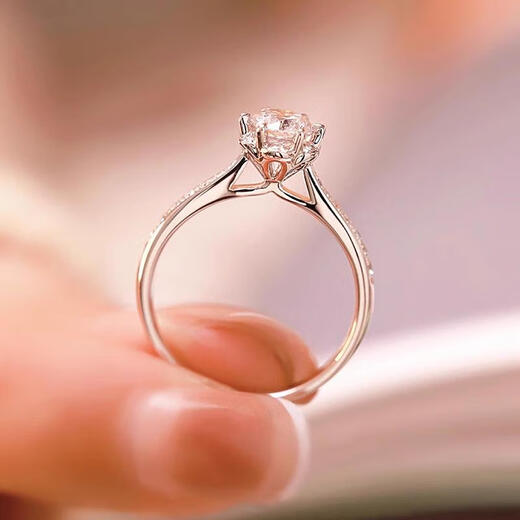 Pt950 platinum moissanite diamond ring for women D color 1 carat platinum proposal wedding ring holiday gift for girlfriend light luxury style bouquet main stone 50 points you need to keep silent and contact customer service to note the ring number