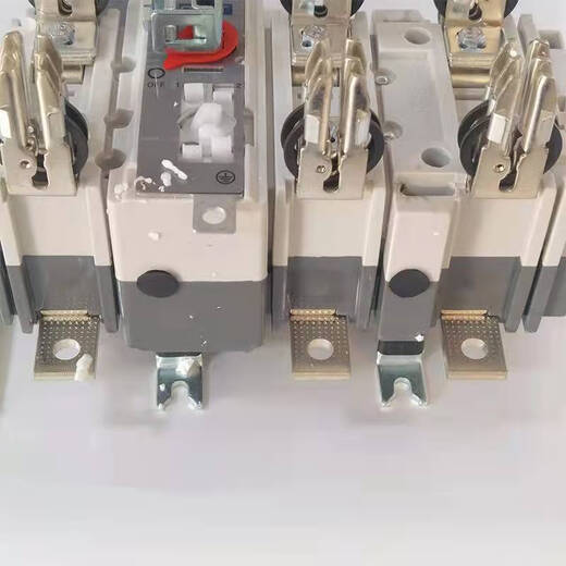 
Chintai HH15630/3QSA isolating switch fuse set 125A250A400A1250A knife switch HH15250/3QSA contains 250A fuse