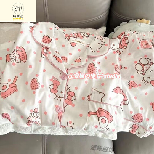 Ximuyao Sanrio Hello Kitty Pyjamas for Women in Summer trois pièces 2025 Nouveaux vêtements à manches courtes et à manches courtes WZL-1484 Contant à manches courts-shorts à trois pièces Set M [80-100jin suggéré [Jin équivaut à 0,5 kg]]