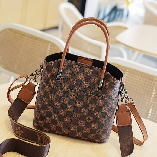 [Leichter Luxus und vielseitig] Neue Frühlings- und Sommerklassiker mit großer Kapazität Bag Crossbody-Umhängetasche Vielseitige Handtasche für Frauen Khaki [große Größe]