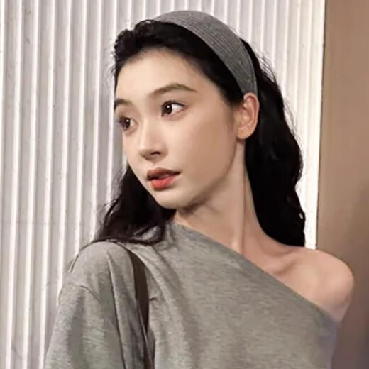 Evita Peroni Yi Mengling same style gray wide-brimmed headband for women 2025 new style high skull knitted headband headband hair accessories dark gray width 5.5cm