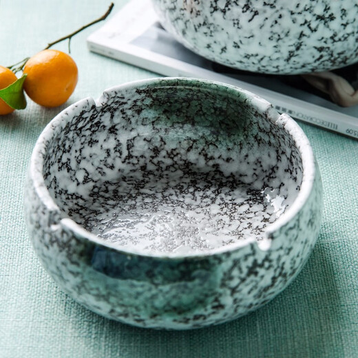 INSCRIPTION Creative personality retro living room office round large-capacity ashtray high-quality practical ceramic large size storage ashtray Zuoqing small size 15.5cm