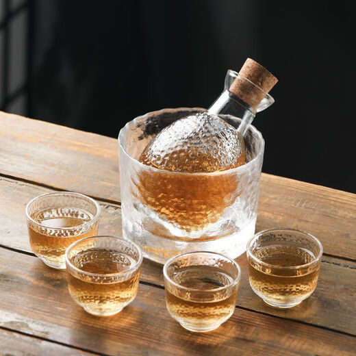 Wine warmer Japanese sake cup glass set wine bottle with cork wine set yellow wine wine warmer household creative fruit retro Japanese style household light luxury glass sake pot seven-piece set transparent style one pot + four cups + wine warmer + cork