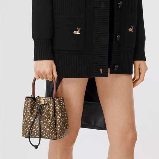 Burberry Logo Stoff kleiner brauner Frauenschaufelbeutel Cross Body Umhängetasche Grundpaket (Bag + Staubbeutel)