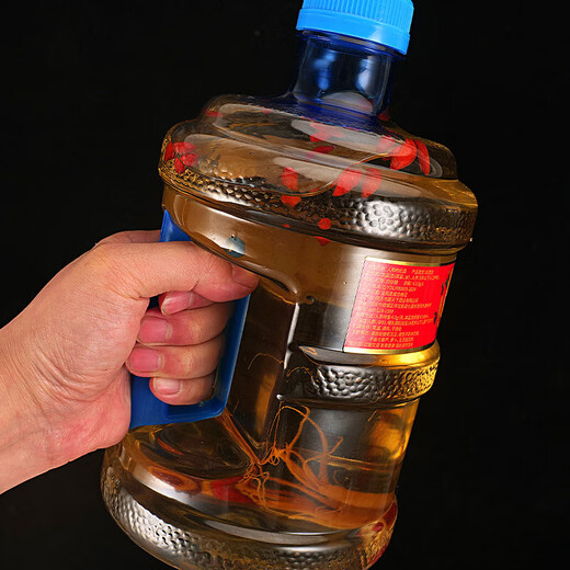 Ginseng and wolfberry wine barreled medicinal wine pure grain brewing ration wine 42 degrees 2500mL 1 barrel