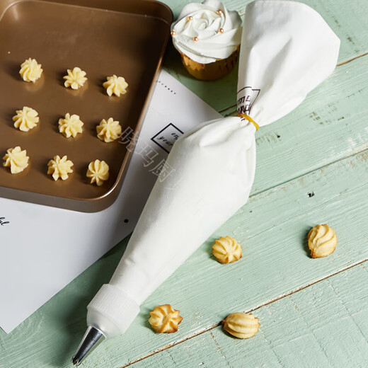Magic Bean Shenghuo Sac à tuyauterie bouche bébé nourriture bébé biscuit beurre de gâteau de gâteau répété d'outils de cuisson à la maison Grand tissu en coton 4 capapules à biscuits moyens (ZY7027)