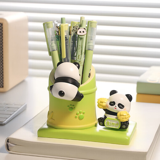 
Qile birthday gift for women's desktop pen holder ornaments for healing; a souvenir for the college entrance examination; a teacher's day work station decoration for the opening season of the school year; a little panda Zhuanzhuan unzipped pen holder