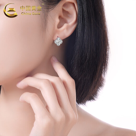 CHINA GOLD S925 Silver Earrings Women's Crushed Ice Four-leaf Clover Earrings Versatile Earrings Valentine's Day Birthday Gifts for Lovers Crushed Ice Four-leaf Clover Earrings