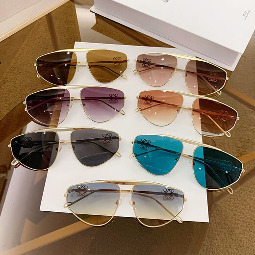 Nuevas gafas de sol de metal para mujeres Gafas de sol Sense Soles Hollow Gafas Hollow Marco Europeo y americano Protección solar de conducción 9898 Doble gris
