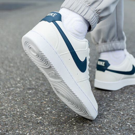 Nike (Nike) Herrenschuhe 2025 Autumn Sports Schuhe Court Board Schuhe tragen resistente top top fashion komfortable atmungsaktiven Freizeitschuhe HQ4867-101 43 (innere Länge 275 mm)