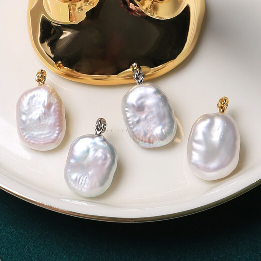 Fat Donglai's same style natural freshwater pearl pendant, small sugar cube, natural freshwater baroque pearl aurora, gold without diamond buckle