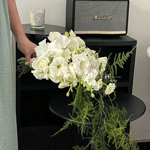 
Hand-held flower waterfall drooping sense bridal bouquet wedding photography simulation green white fake flowers new waterfall bouquet style 1