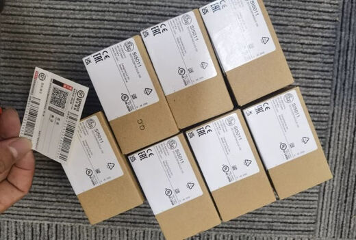 LISM IFM  PI1098  带显示屏的齐平式压力传感器 PI1098   25天 德国-二年质保假一罚十