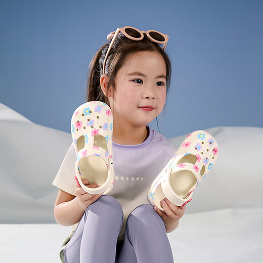 Balabala children's shoes children's clogs non-slip girls' sandals 2025 summer new shoes sweet floral off-white 10301 17