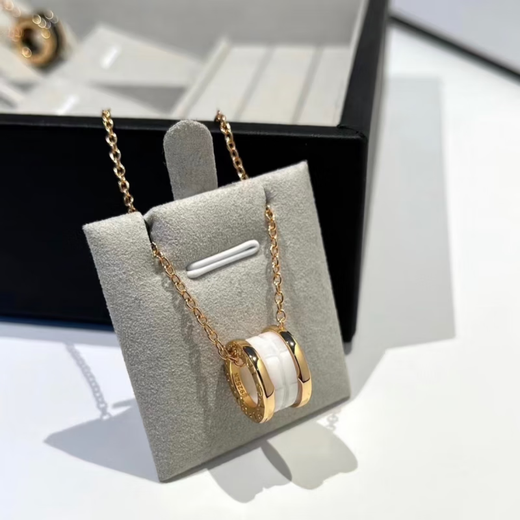 Fat Donglai's same style 18K gold small waist necklace silver charity necklace black and white ceramic spring set with diamond mini small white gold black ceramic