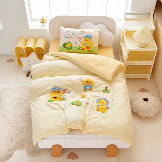 Kindergarten three-piece quilt set for children, pure cotton bedding, six-piece set for baby's entry into the kindergarten, crib nap quilt cover, bedding set, Yubao-Outing Duck, Class A standard multi-piece set, quilt cover 120*150cm