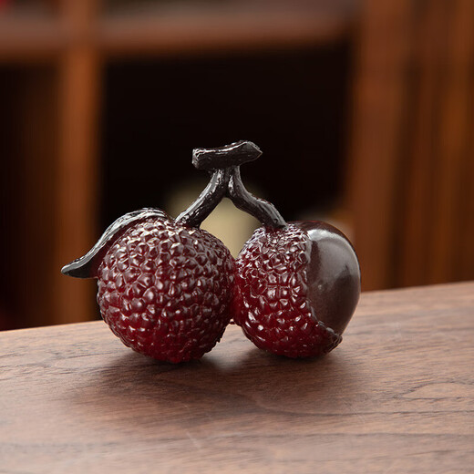 Dehua Ceramics Color-changing tea pet, inspiring and moving forward. Two small ornaments for Zen tea ceremony. Modern light luxury and high-end. Color-changing fruit ornaments. Tea pet. Two inspiring and moving forward.