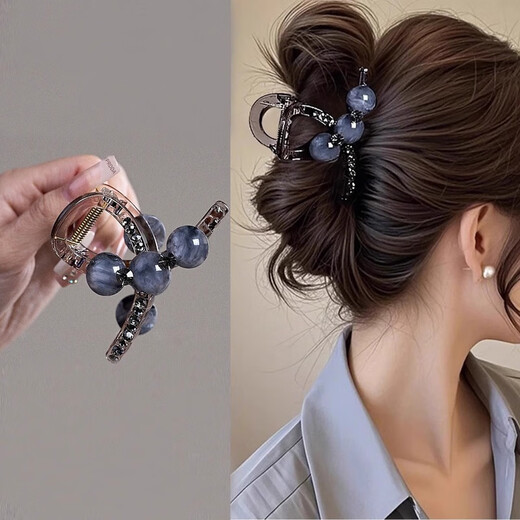 Two Worlds Light Luxury Feng Rhinestone Medium Clip Hair Clip for Women 2025 New High-end Feeling Hair Clip for Small Hair Volume on the Back of the Head Ice Translucent Gray Blue Clip About 8cm - Small Hair Clips Can Be Tighter
