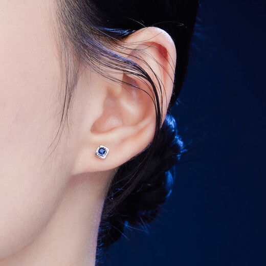 Lukfook Jewelry 18K gold sapphire stud earrings (single) 5 points in total/white 18K/approx. 0.30g