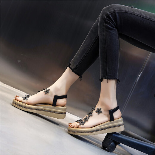 Belle-Tread Series Brand Broken Code Belle Ni Shan Sandales à semelles plates en cuir authentique pour l'été 2024 à talons moyens Golden Golden [Hauteur du talon 5,5 cm] 38