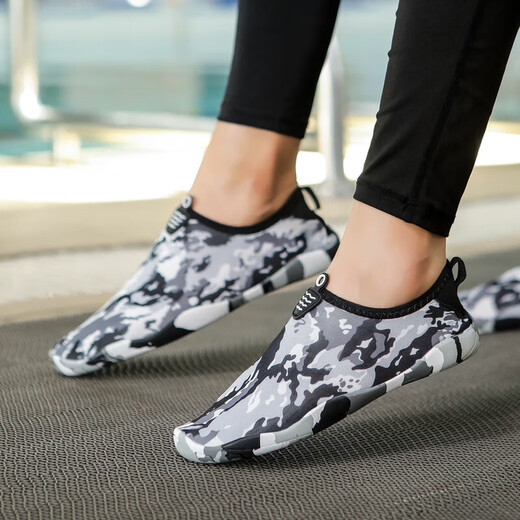 COMIC SOUL Yoga Shoes Indoor Training Shoes Indoor Fitness Shoes Silent Rope Skipping Shoes Women's Pilates Jumping Yoga Shoes Special D118 Black 40