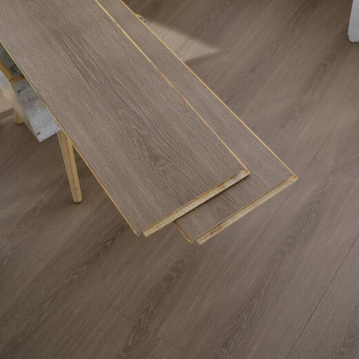 
New three-layer solid wood composite floor 15mm with E0-grade waterproof diamond-surface wear-resistant wooden floor before purchasing. New three-layer whole core 9855 one square (with moisture-proof film)