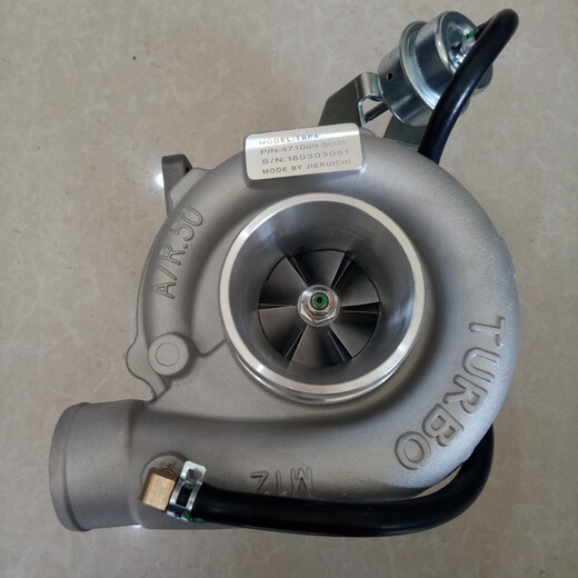 Yusen Yi Shangchai 6114 Motor kleiner und kleiner Turbolader-Dieselmotorzubehör TBP4GT35471089-5009 Shangchai 6114 großer Turbolader 100-mm-Luftaufnahme
