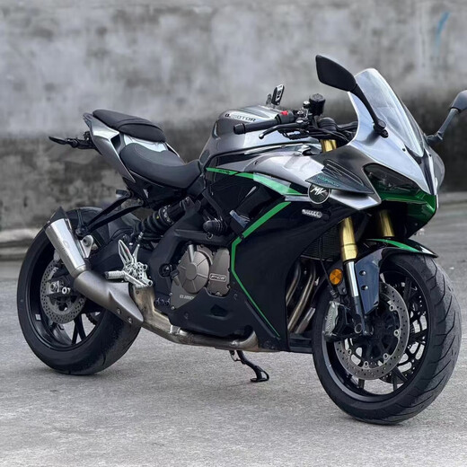 
Second-hand new Qianjiang QJ racing 600 four-cylinder water-cooled heavy motorcycle large-row sports car party racing spring breeze 675SR motorcycle black