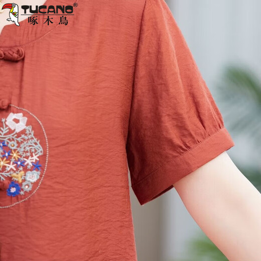啄木鸟（TUCANO）绣花妈妈夏装短袖T恤上衣洋气新款中年老年夏时尚新中式宽松小衫 橘红色 4XL 建议135-145斤