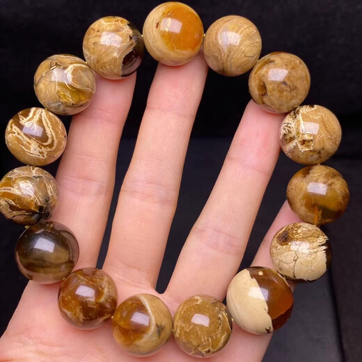 Xilan high-end boutique Burmese amber demon flower root amber bracelet is beautifully configured, 37.77 grams, size approximately 16.6mm