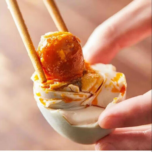 Salted duck eggs, oily and salty duck eggs, ready-to-eat 50g/piece, 50g/piece, oily and salty duck eggs, 6 pieces Salted duck eggs, oily and salty duck eggs, ready-to-eat 50g/piece, 50g/piece, oily and salty duck eggs, 6 pieces