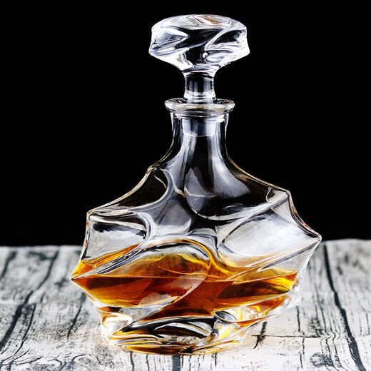 
European crystal glass wine bottle whiskey bottle foreign wine bottle wine glass with lid decanter wine utensil set wine pot 114-20115 set