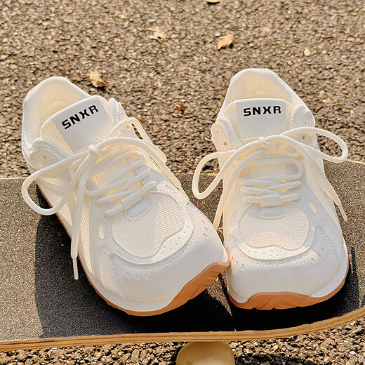 Gu Fansha Dick-Soled-weiße Schuhe für Frauen im Sommer atmungsaktiv und instabile Frauenschuhe Mesh Schuhe mit Rockschuhen Vielseitige Sporttrainingschuhe 9905-3 Beige 35