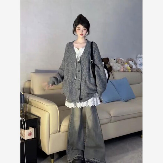 Cooles Kapitel (Kuzhang) 4884 Menschen sammeln zweiteilige Anzüge, kleine süße College-Stil-Spitzenspleischung Spleißstapel Kleid Stapel ein Stück Pullover grau M.