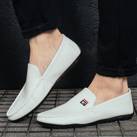Sieben Wölfe 2025 Frühlings- und Sommer neue Bohnenhundschuhe Herren Lederschuhe Koreanische Fahrschuhe Lazy Schuhe Soziale trendige Gelegenheitsschuhe gelb 9880 39
