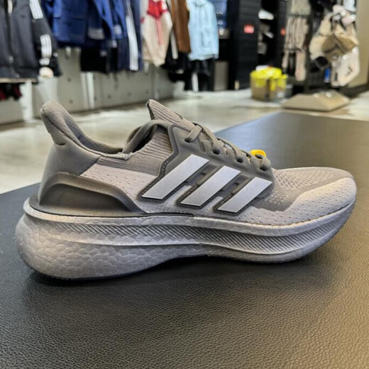 阿迪达斯（adidas）男鞋2025夏季新款运动鞋UltraBOOST缓震跑步鞋轻便舒适透气休闲鞋 IF1483 42  (260MM)