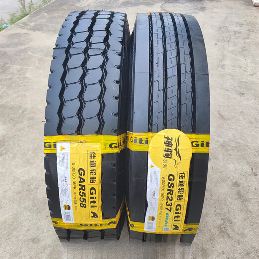 Jiatong Light Truck Tire 650 / 700R / 750R16 VISE 825R16 FILLE FULLE ACIER 900R20 LOAD lourde 1000R20 900R20GAR558 Ensemble complet de 16 couches Résistance à l'usure de charge lourde