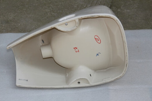 Jiumu kleine Farbwand hängende Urinalmauer Hänge Urinal Haushalt Keramik Urinal Cu1478 Kleine Weiß